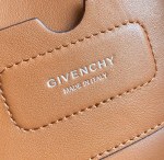 Givenchy Antigona Soft - Image 9