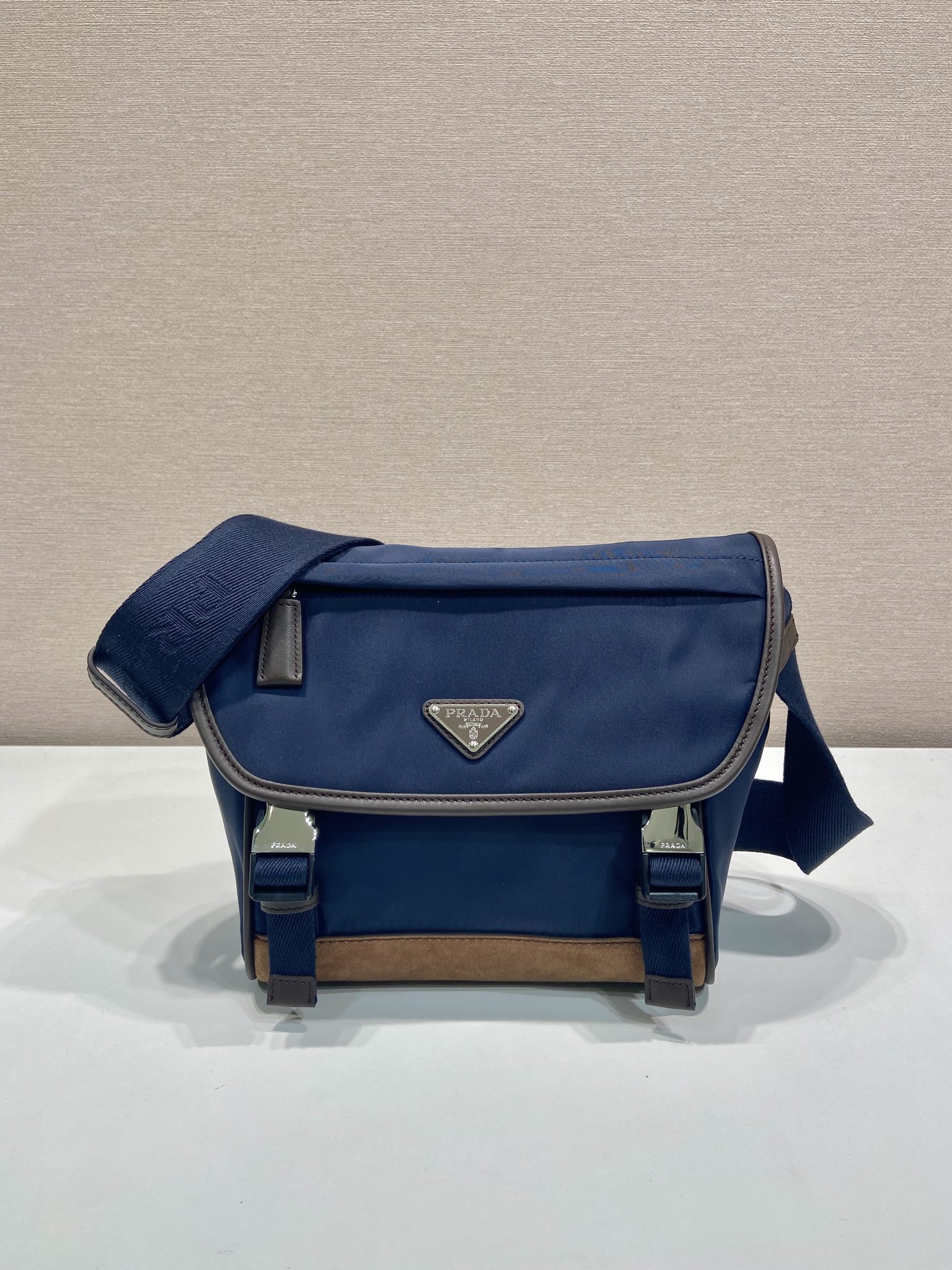 HSC-4D5B33F174AF Prada Re-Nylon and leather shoulder bag - Image 1