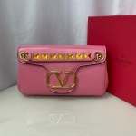 Valentino Stud Sign