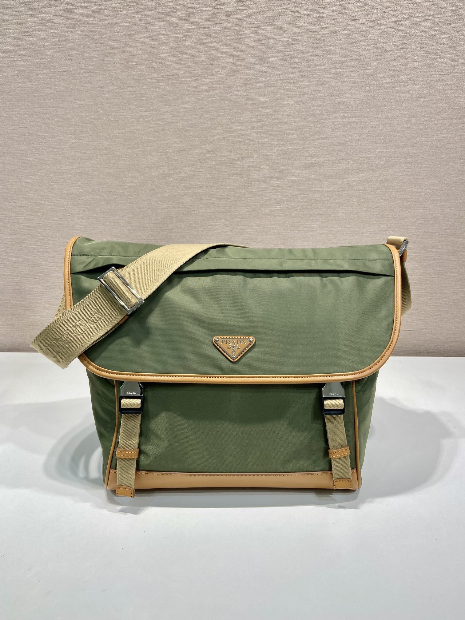 HSC-4FD47B89F1DB Prada Re-Nylon and leather shoulder bag - Image 1