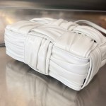 BOTTEGA VENETA BV Candy Arco Tote Bag - Image 3