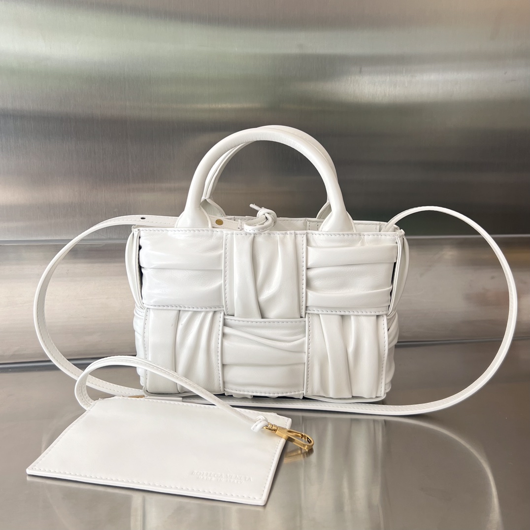 HSC-5426711E13C9 BOTTEGA VENETA BV Candy Arco Tote Bag - Image 1