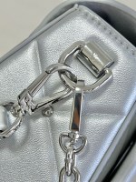 Louis Vuitton Twist - Image 4