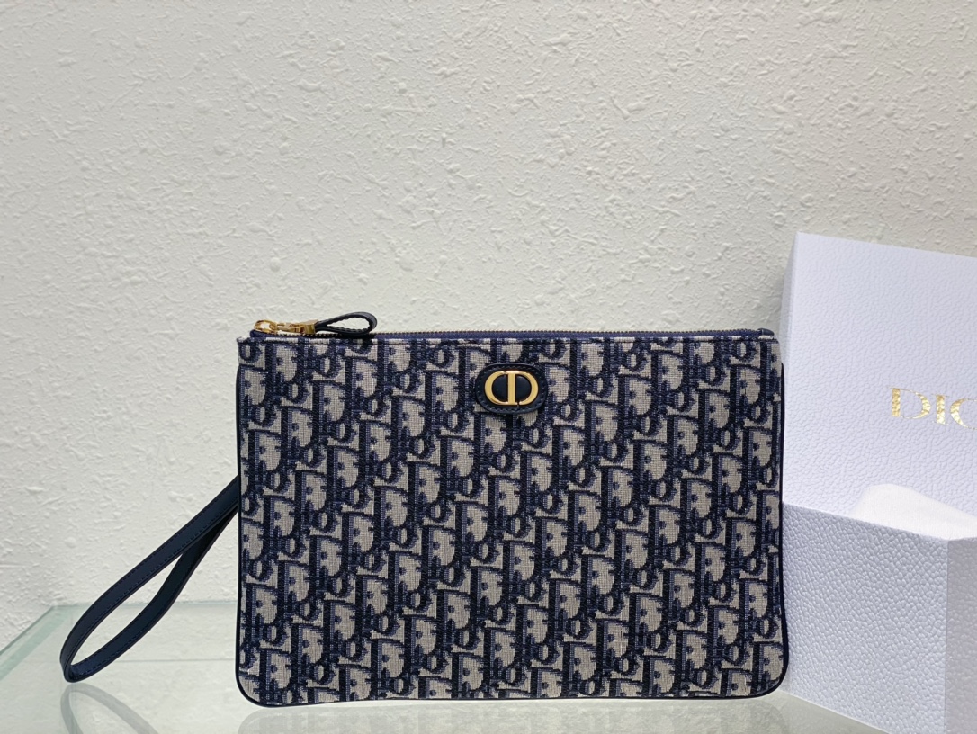 HSC-581D944A0E20 Dior Caro Daily - Image 1