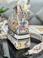 Dior Medium Lady D-Lite bag - Image 3
