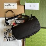 Gucci Shoulder Bag - Image 9