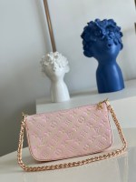 Louis Vuitton Multi Pochette Accessories - Image 4