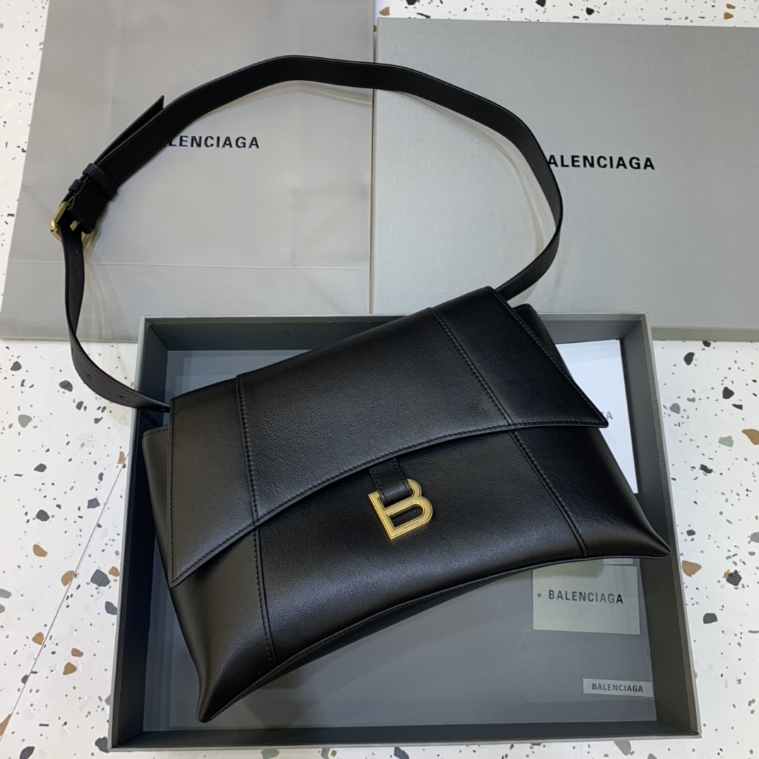 HSC-5F2CF324053C Balenciaga Hourglass - Image 1