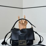 Fendi Mamma Baguette Small
