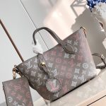 Louis Vuitton Blossom PM