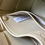 Bottega Veneta BV Cassette Pouch On Strap - Image 2