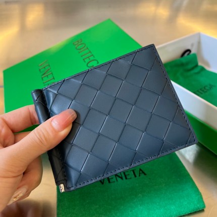 Bottega Veneta BV Intrecciato Bill Clip Wallet