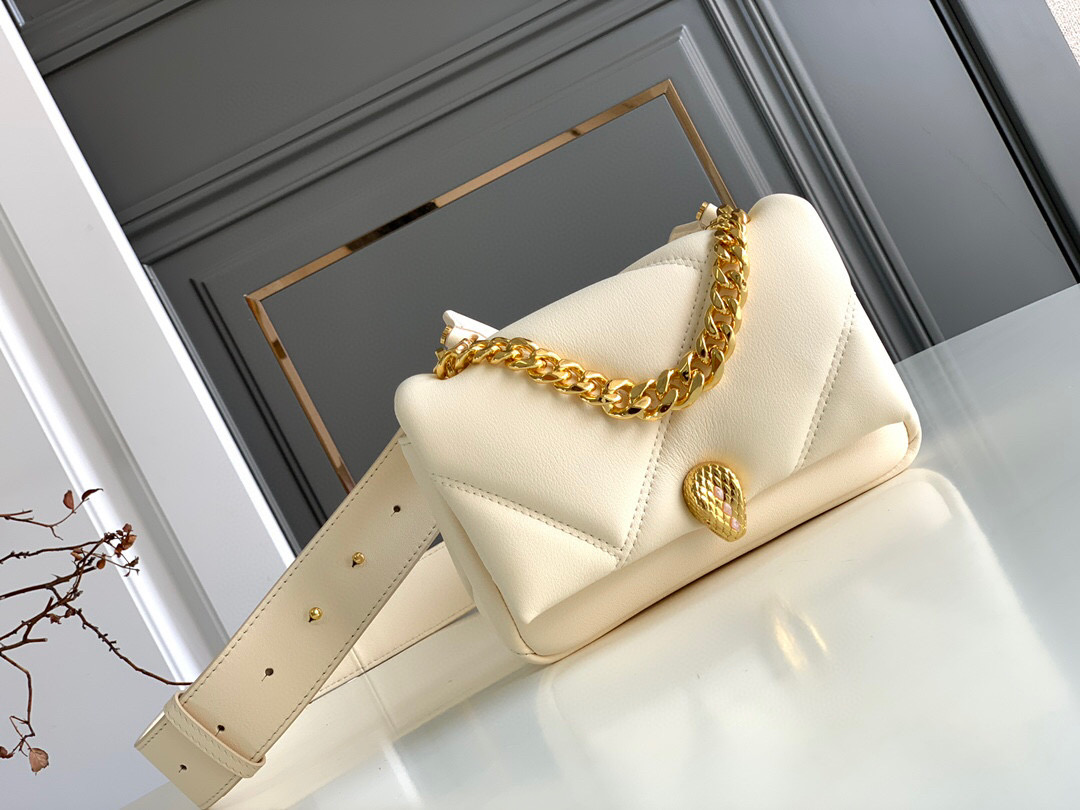HSC-6222C03872A4 Bvlgari Shoulder Bag - Image 1