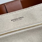 BOTTEGA VENETA ANDIAMO BAG - Image 7