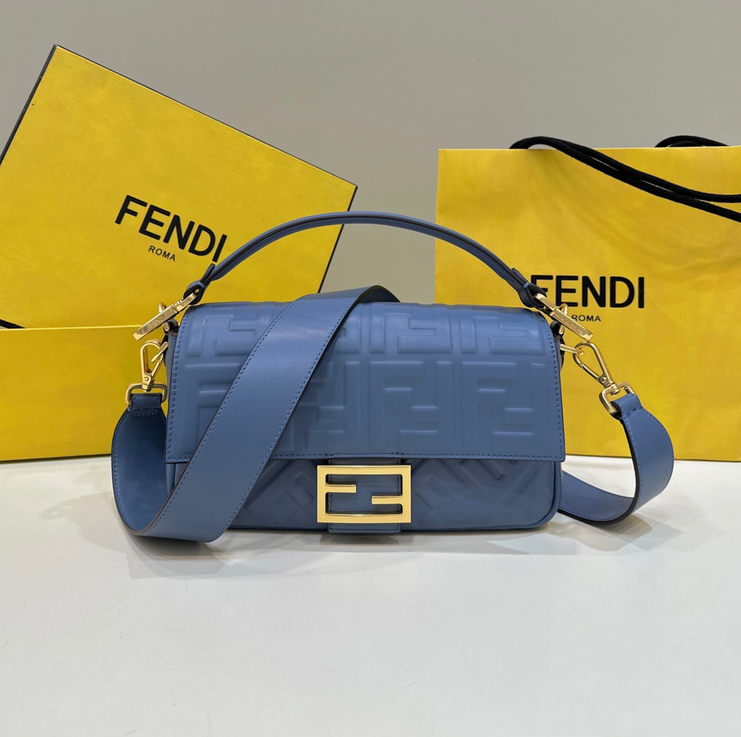 HSC-677D207552E5 Fendi Baguette Medium Bag - Image 1