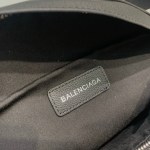 Balenciaga Waist bag - Image 7