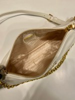 Prada Re-Edition 2002 medium leather shoulder bag - Image 5