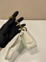 Prada Re-Edition 2002 medium leather shoulder bag - Image 6