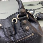 Balenciaga city - Image 6