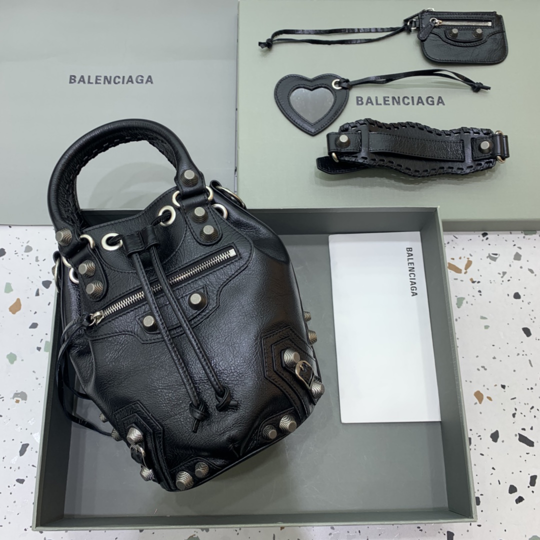 HSC-6A3920379A08 Balenciaga city - Image 1
