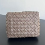 BOTTEGA VENETA Small Parachute - Image 9