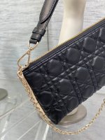 DIOR CLUB BAG - Image 4