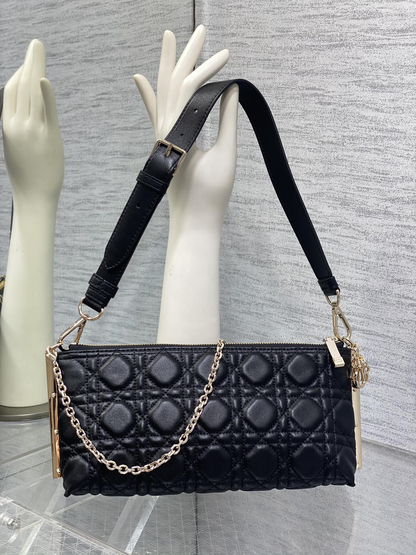 HSC-6CC633746AE8 DIOR CLUB BAG - Image 1