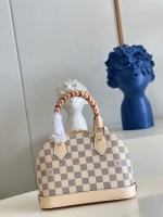 Louis Vuitton Alma BB - Image 8
