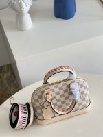 Louis Vuitton Alma BB - Image 9