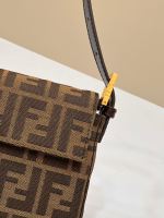 Fendi Baguette - Image 6