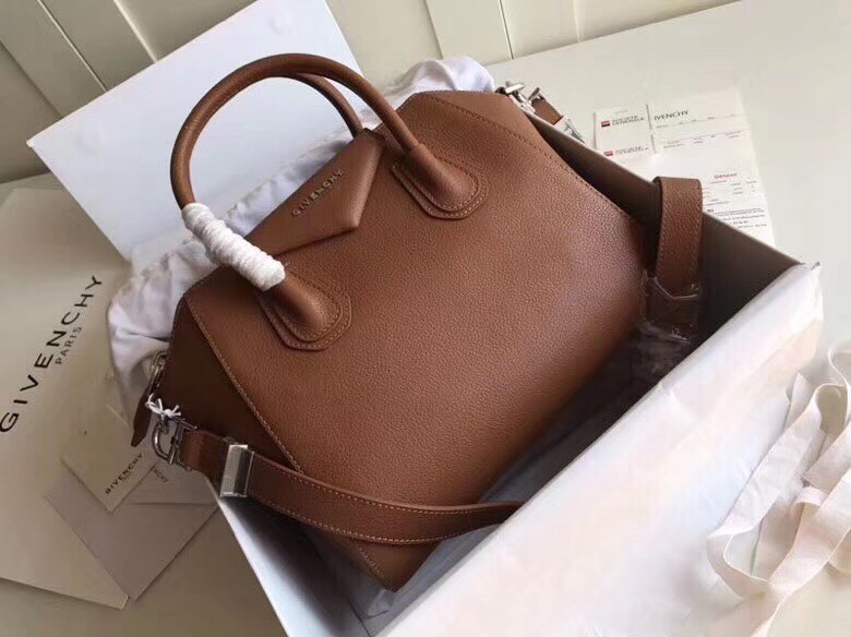 HSC-6F80D07A28F6 Givenchy Antigona Small - Image 1