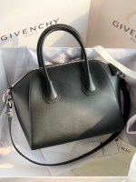 Givenchy Antigona Medium - Image 8