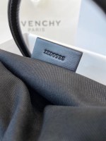 Givenchy Antigona Small - Image 3