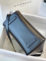 Givenchy Antigona Small - Image 8