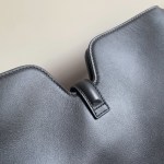 CELINE MEDIUM CAMILLE 16 SOFT BAG IN SMOOTH CALFSKIN - Image 5