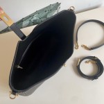 CELINE MEDIUM CAMILLE 16 SOFT BAG IN SMOOTH CALFSKIN - Image 6