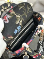 Dior Medium Lady D-Lite bag - Image 8
