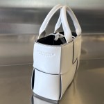 BOTTEGA VENETA BV Candy Arco Tote Bag - Image 9