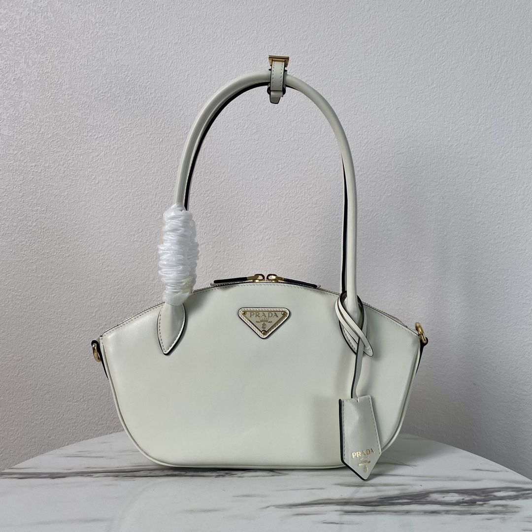 HSC-78D63EF2D411 Prada Black Small Leather Handbag - Image 1