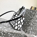 Valentino Beehive - Image 6