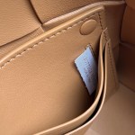 Bottega Veneta BV Cassette Pouch On Strap - Image 3