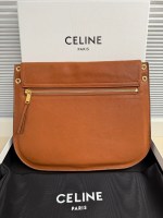 Celine SOFT TRIOMPHE BESACE - Image 2
