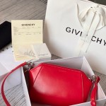 Givenchy XS Antigona Bag