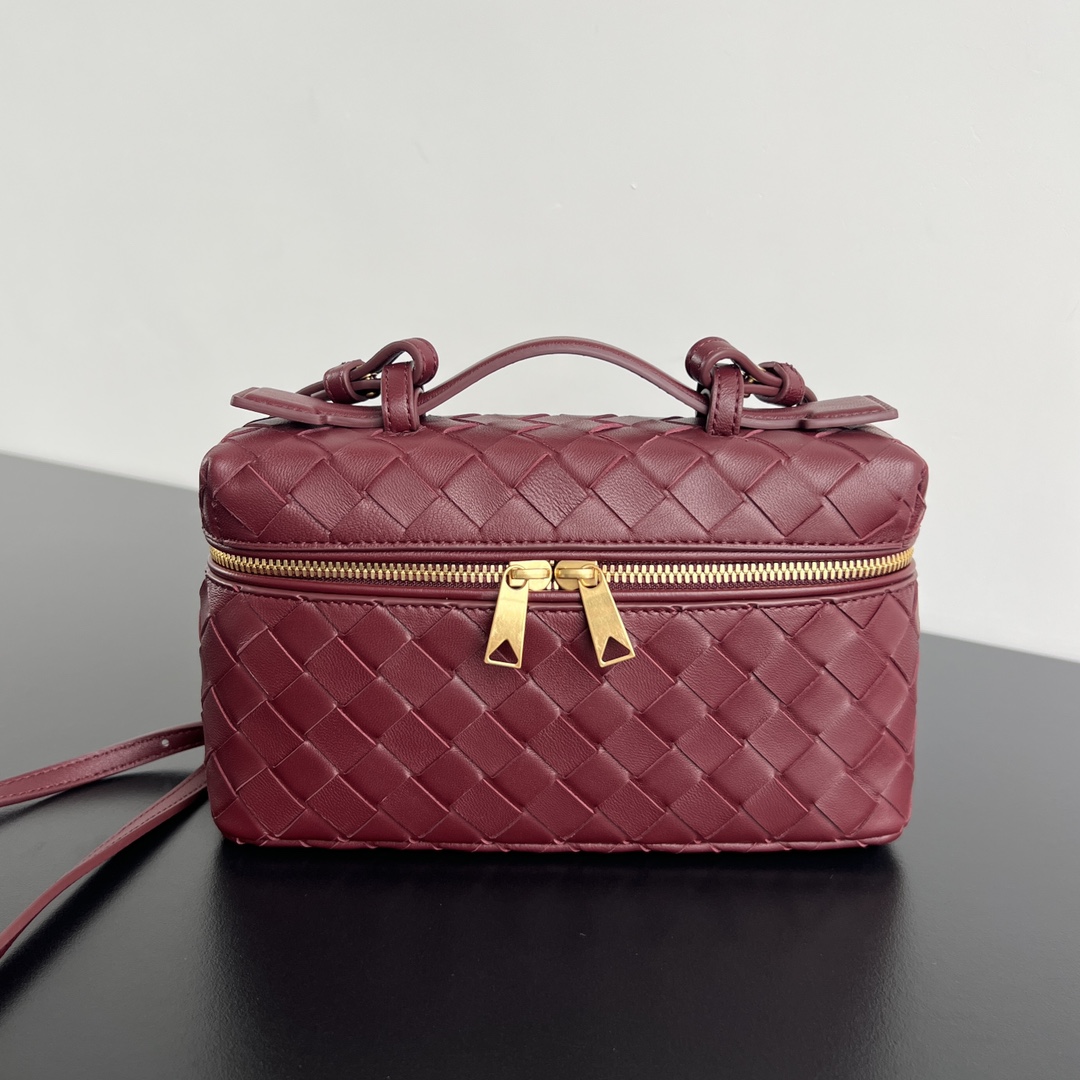HSC-7CD56BCEA155 Bottega Veneta Bang Bang Vanity Case - Image 1