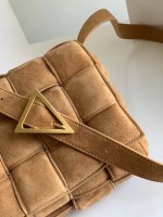 Bottega Veneta The Chain Cassette - Image 5