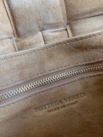 Bottega Veneta The Chain Cassette - Image 8