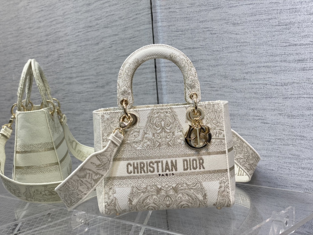 HSC-80A2CD691757 Dior Medium Lady D-Lite bag - Image 1