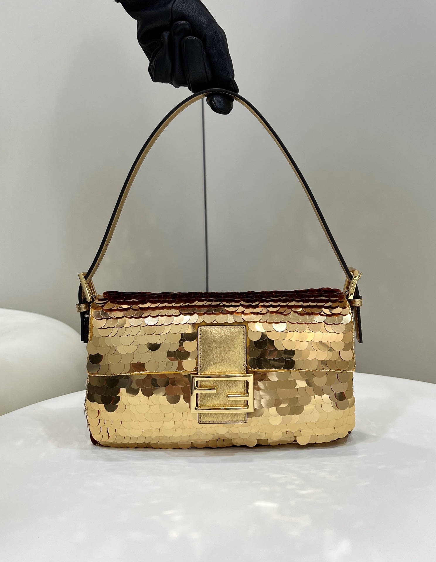 HSC-81DBDA34648B FENDI BAGUETTE BAG - Image 1