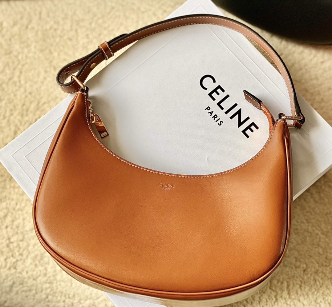 HSC-821CDA204D20 CELINE AVA BAG - Image 1