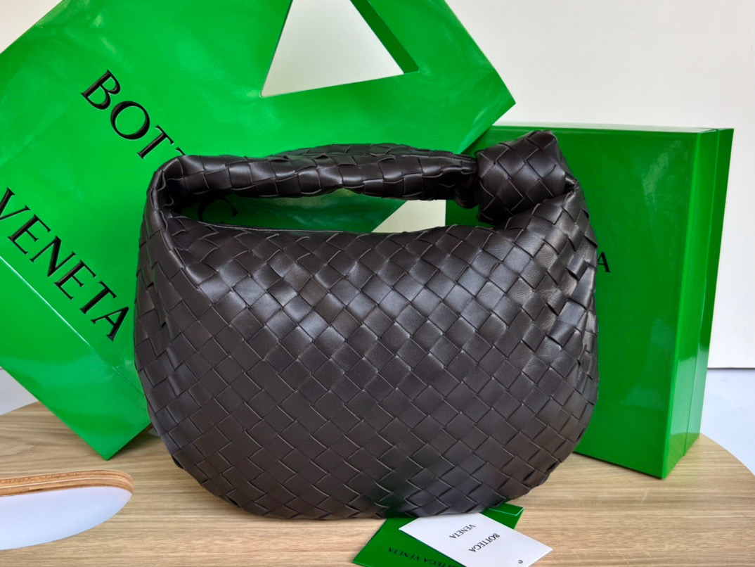 HSC-854DDA904B19 Bottega Veneta Teen Jodie - Image 1